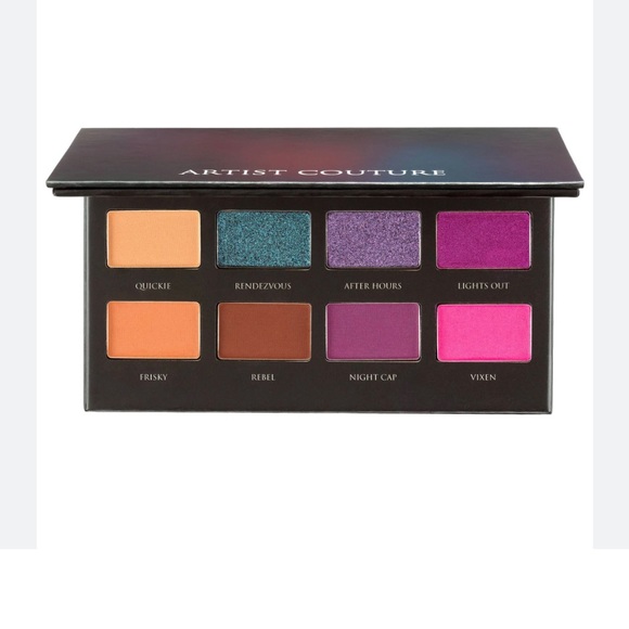 3 Eyeshadow Palettes - Picture 5 of 11